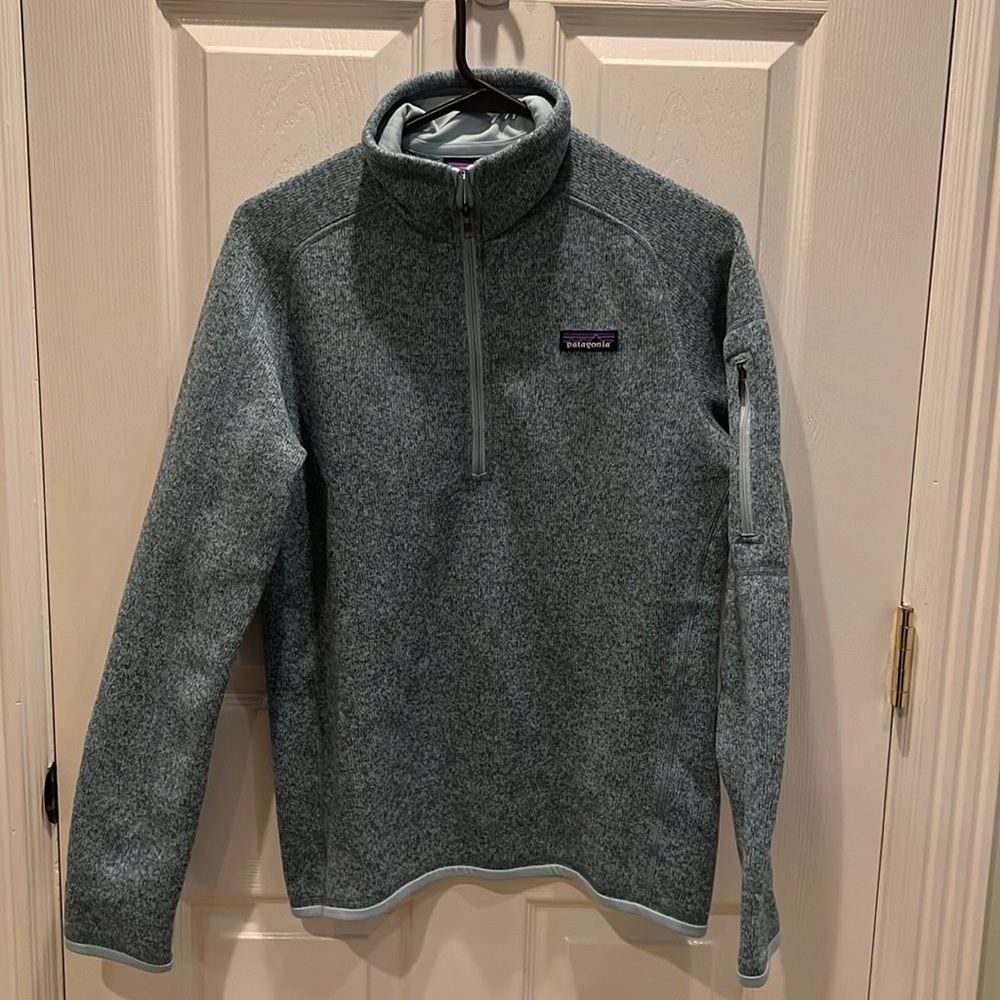 Patagonia Women’s Better Sweater 1/4 Zip Pullover in like new condition!